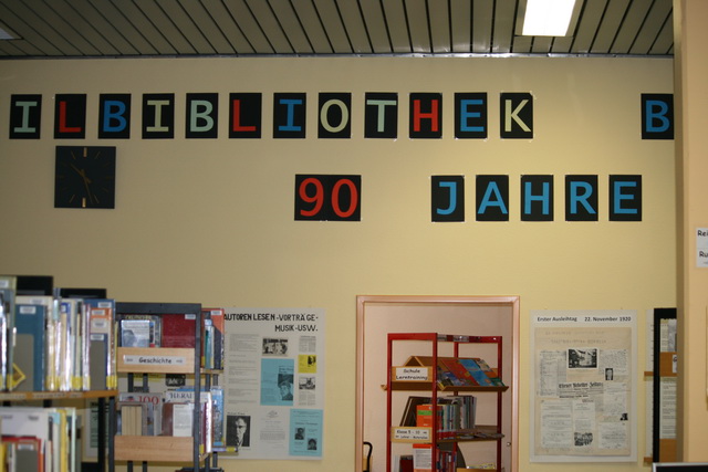 gal/2010/2010 Saitentwist Buecherei Borbeck 90 Jahre 18.11/2010 Saitentwist Buecherei Borbeck 90 Jahre 18.11. 065.jpg